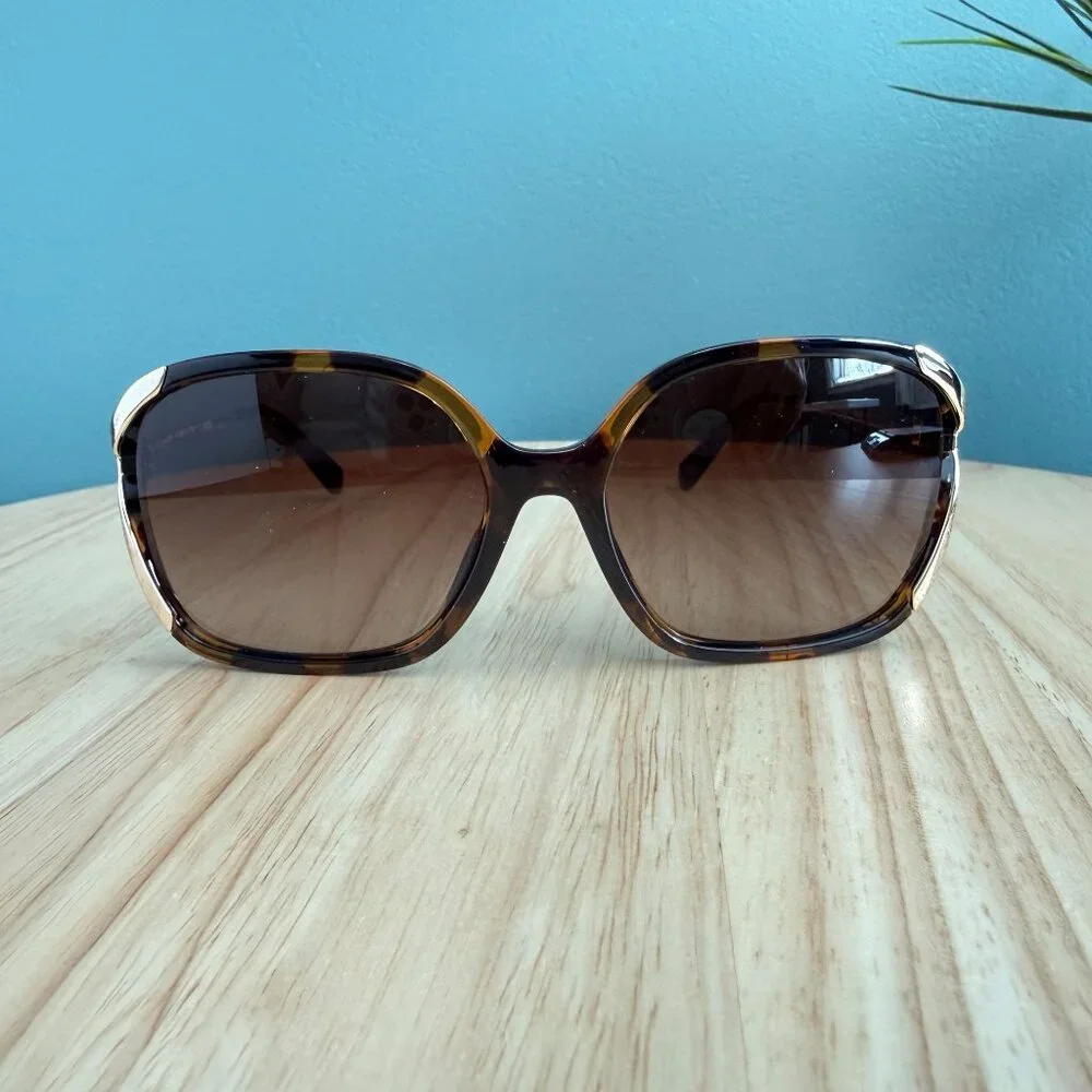 Coach Tortoise Sunglasses HC8280U L1116 XL Gold Cut Out Rims With Case & Papers - Picture 7 of 16